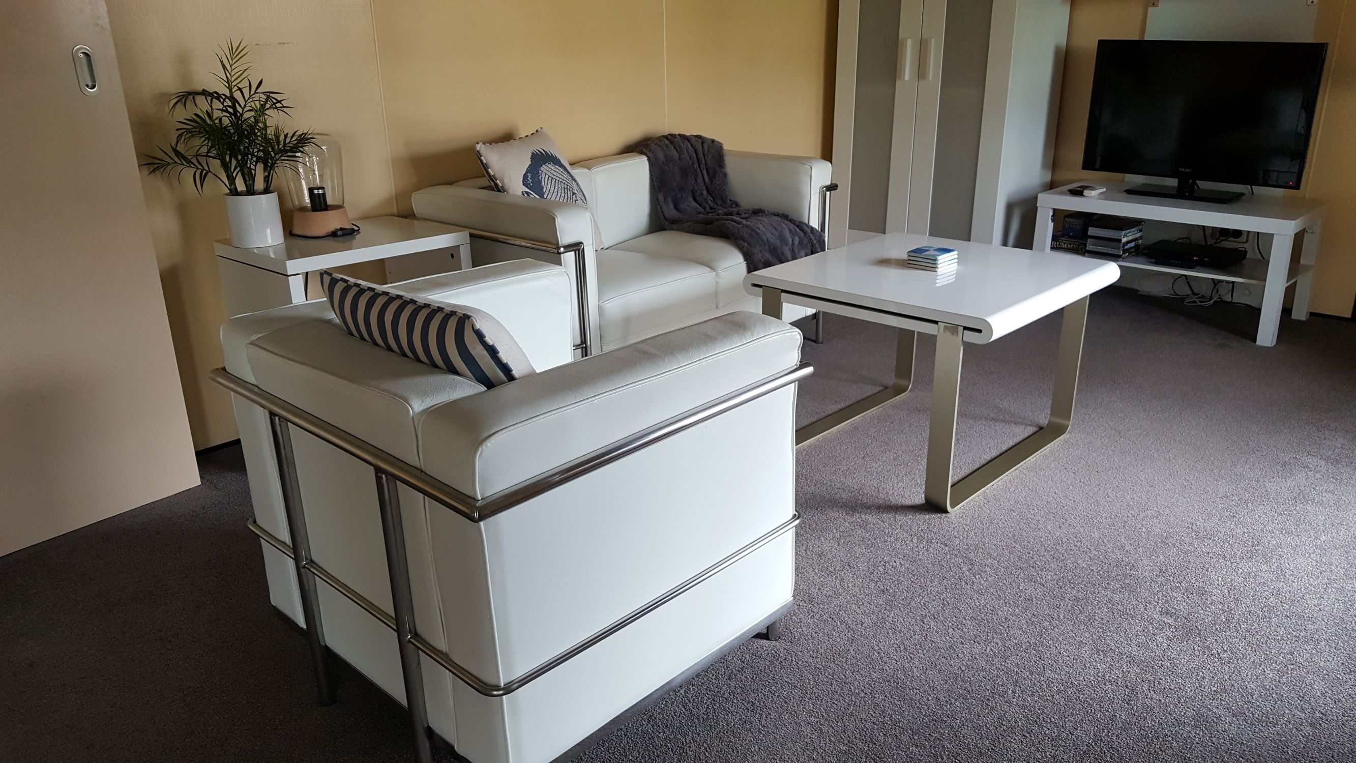 spaloungearea_web